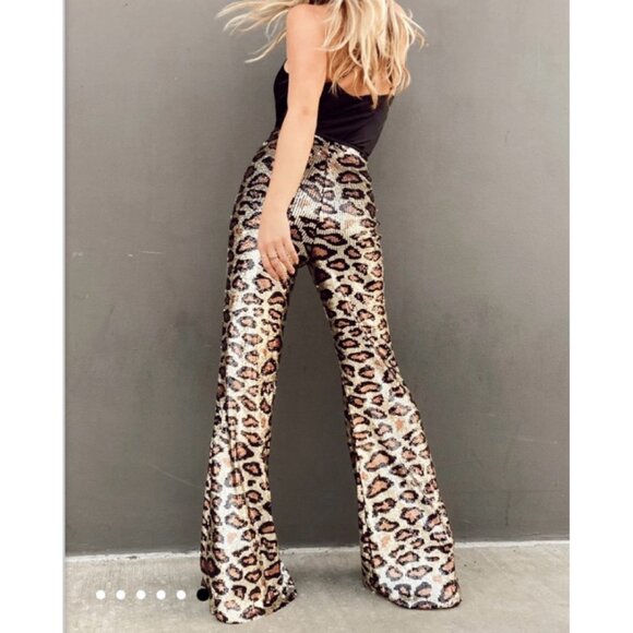SHOW ME YOUR MUMU WOMEN'S CHEETAH / LEOPARD SEQUIN GRETTA FLARE PANTS - Sz Large - Picture 2 of 14